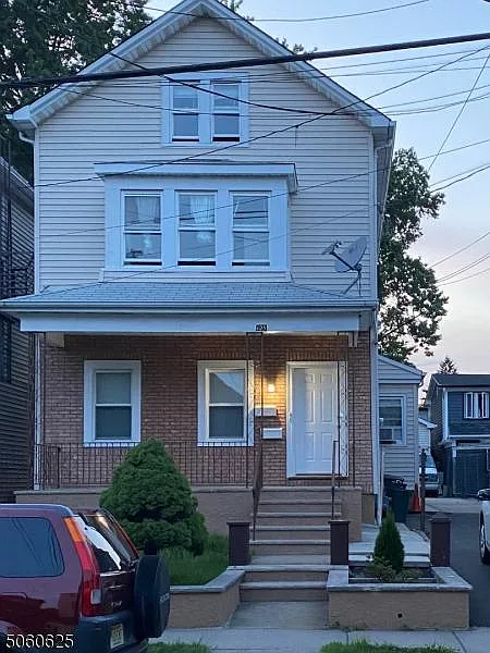 125 Orchard St photo 1