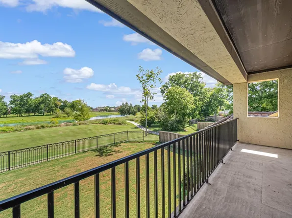 6426 Apsley Creek Ln, Sugar Land, TX 77479