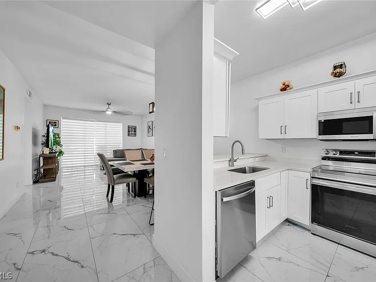 1024 Mainsail Dr #512 — Photo 1