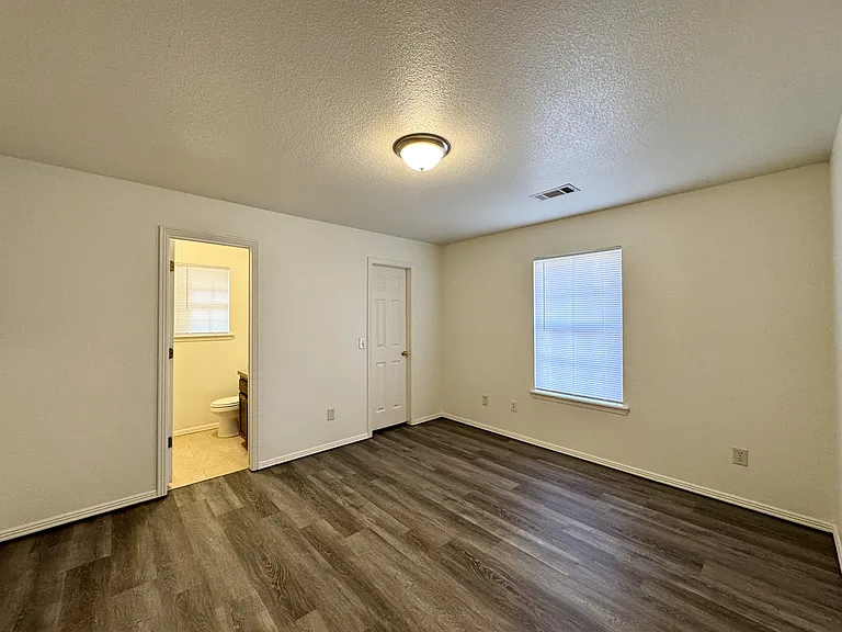 128 Lanita Dr — Photo 15
