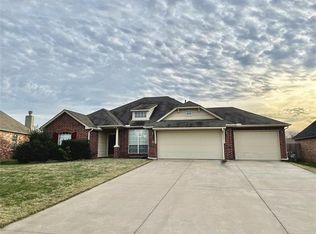 20940 E 40th St S, Broken Arrow, OK 74014