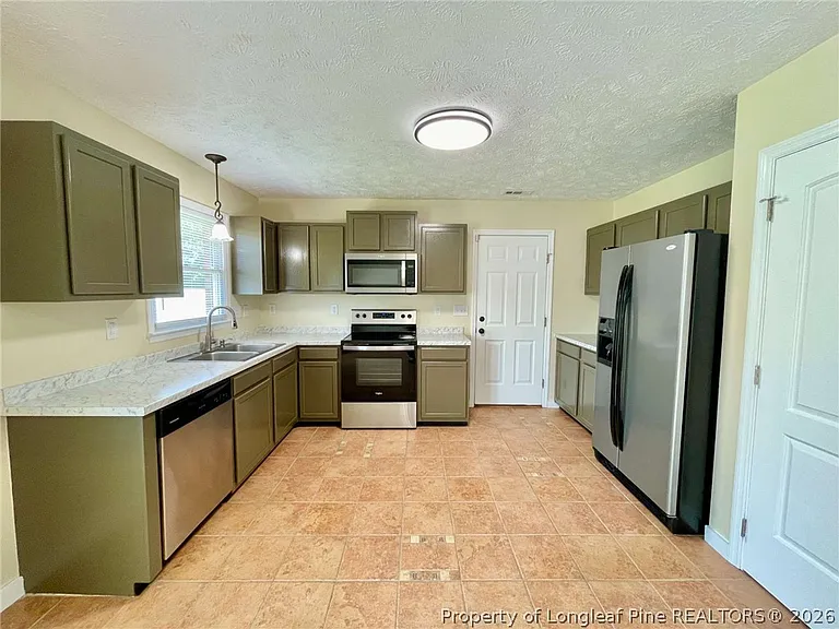 172 Finch Rd — Photo 11