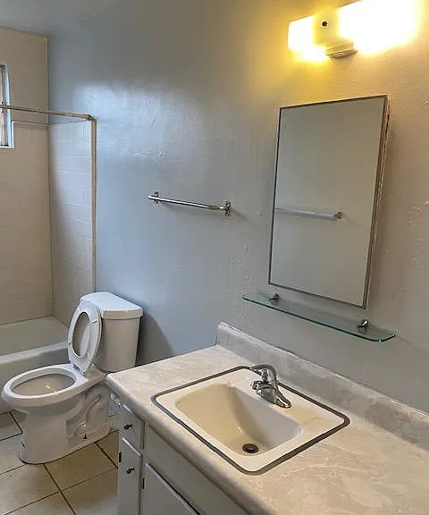 787 Gardenia Ave #3 — Photo 10