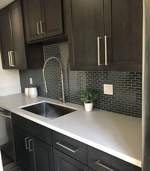107 W Dryden St — Photo 5