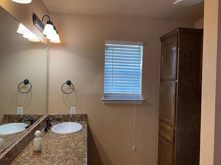 4701 Autumn Valley Dr — Photo 19