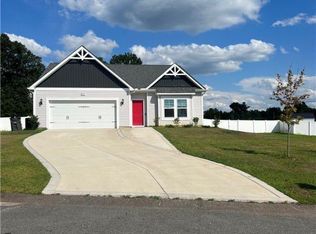 419 Ballater Ln, Cameron, NC 28326