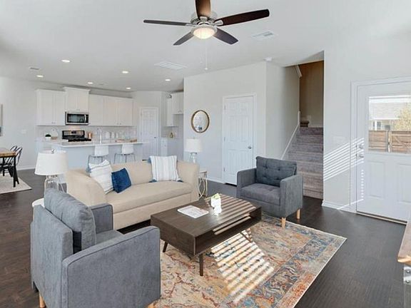 4th image of 4705 Star Jasmine Dr