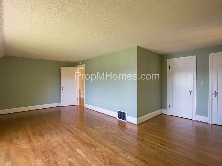 475 Furnace St — Photo 17