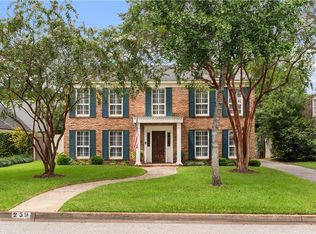 259 College Ln, Mobile, AL 36608
