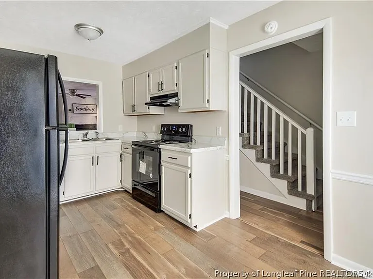 5940 Laguna Dr — Photo 12