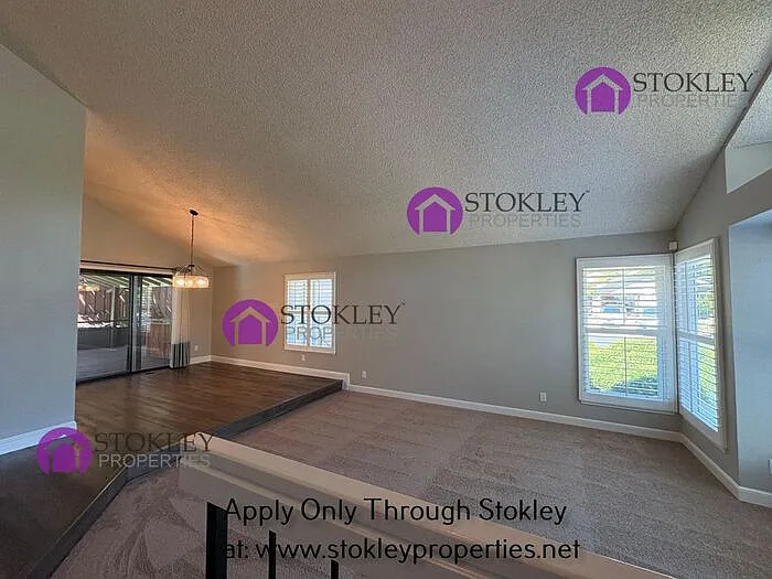2397 Lake Meadow Cir — Photo 2