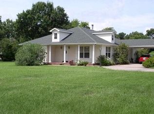 8197 Old Voth Rd, Beaumont, TX 77708