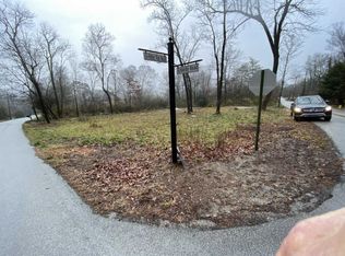 1201 Peter Pan Rd, Lookout Mountain, GA 30750