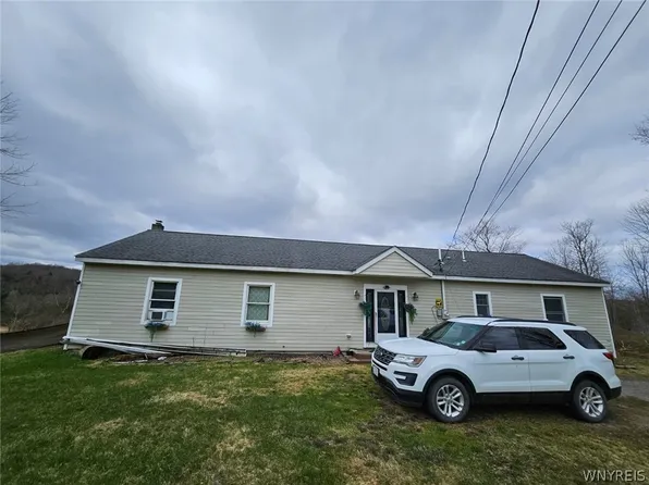 795 Tiona Rd, Newark Valley, NY 13811