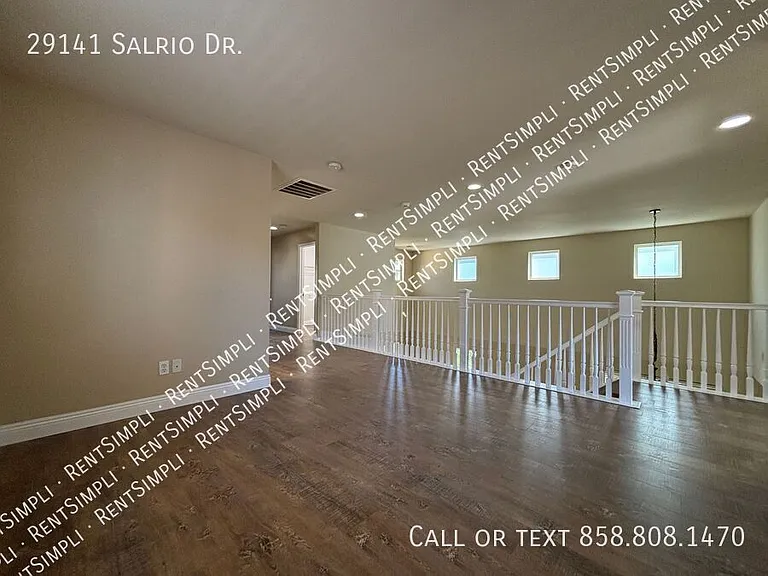 29141 Salrio Dr — Photo 15