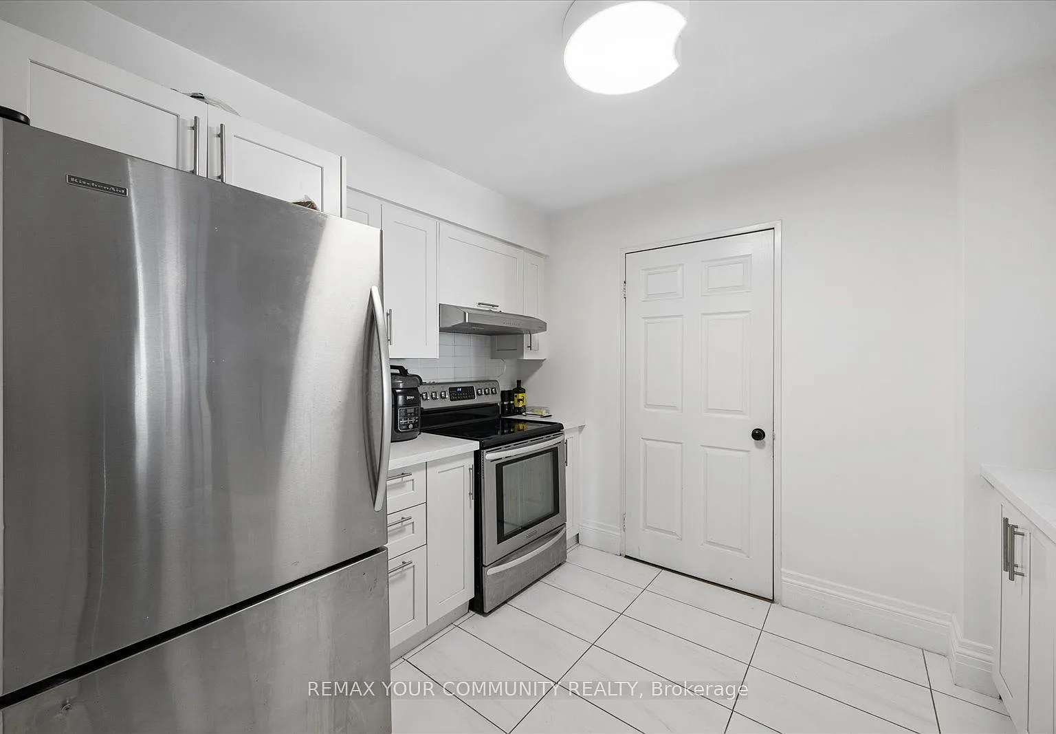 3 bed, $3,650 — Photo 4