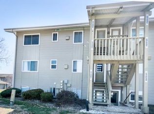 2013 Gascony Parc Dr, Lake Saint Louis, MO 63367
