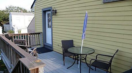 private patio/entrance