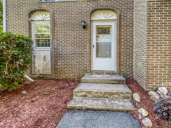 15 Cannongate Rd APT 48, Tyngsboro, MA 01879