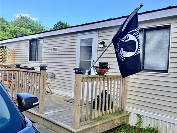 837 Forest Park, Middletown, RI 02842