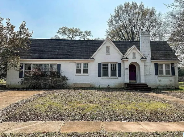 723 Cedar St, Talladega, AL 35160