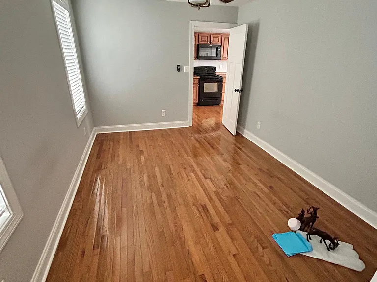182 Revolution St #ABOVE THE GARAGE — Photo 10