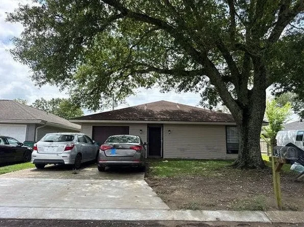 116 River Point Dr, Destrehan, LA 70047
