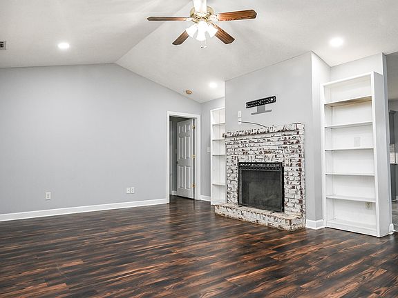 5th image of 4211 Blue Springs Rd