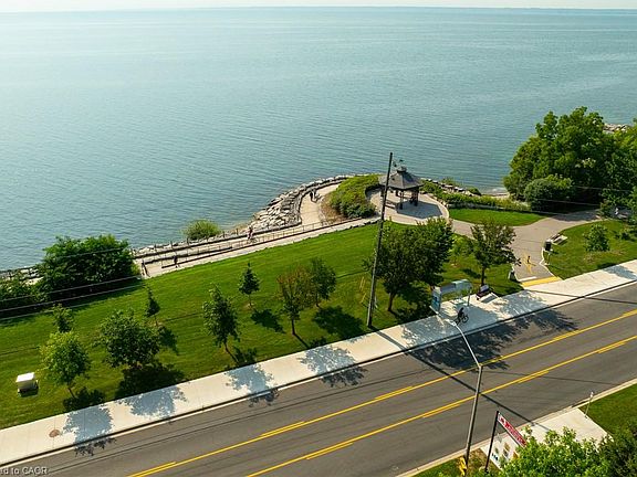 2nd image of 100 Burloak Dr #1213