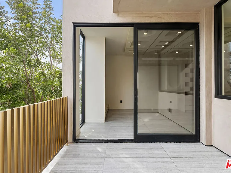 1021 N Ogden Dr #Penthouse 6 — Photo 13