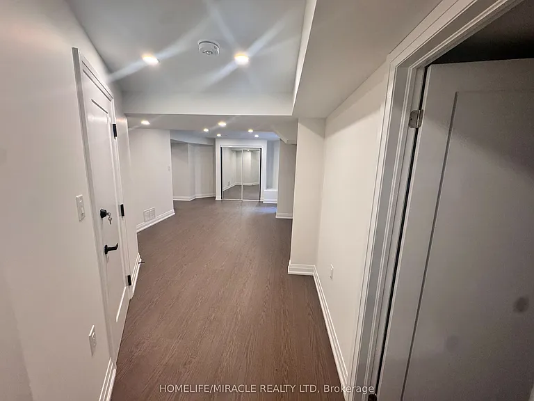 14 Berton Blvd — Photo 30