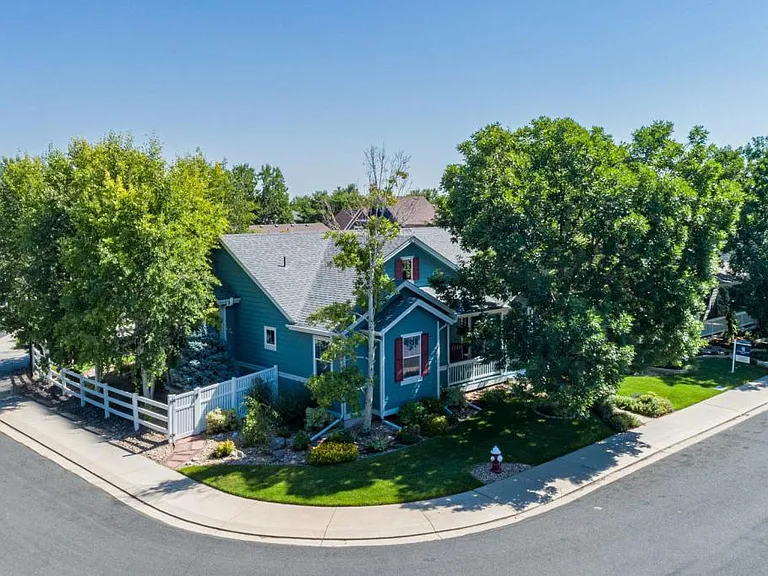 4220 Ravenna Pl — Photo 46