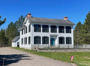 152 Brewer Dr, Marquette, MI 49855