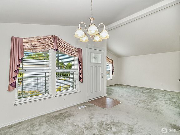5th image of 14727 43rd Avenue NE #145
