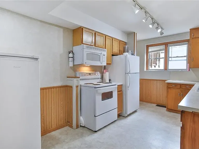 511 13th Ave SW #1 — Photo 4