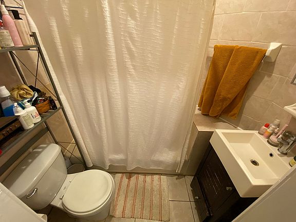 3rd image of 1061 Bergen St APT 2