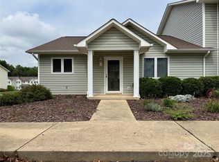 3368 White Oak Ct, Claremont, NC 28610