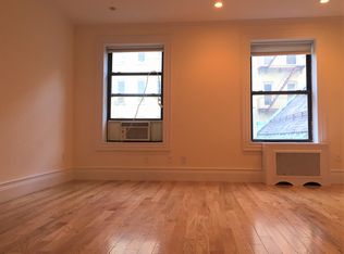 411 W 43rd St #4Y, New York, NY 10036