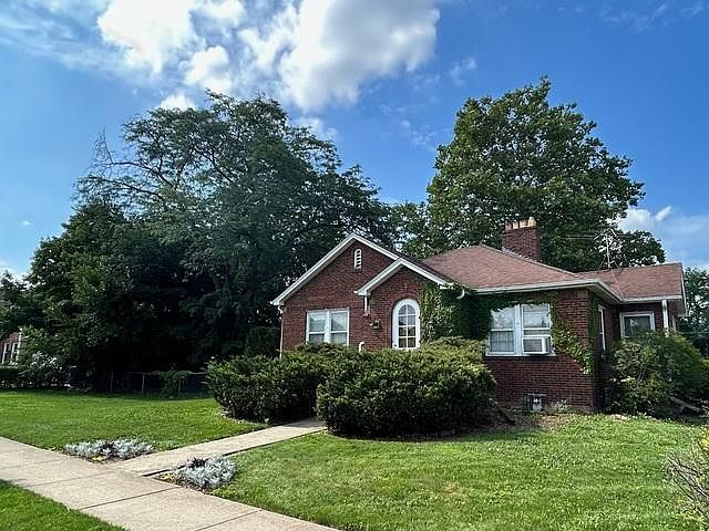 1st image of 994 Greenview Ave