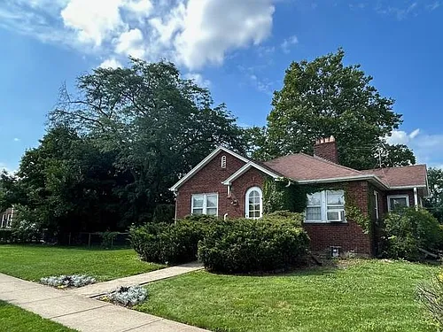 994 Greenview Ave Photo 1