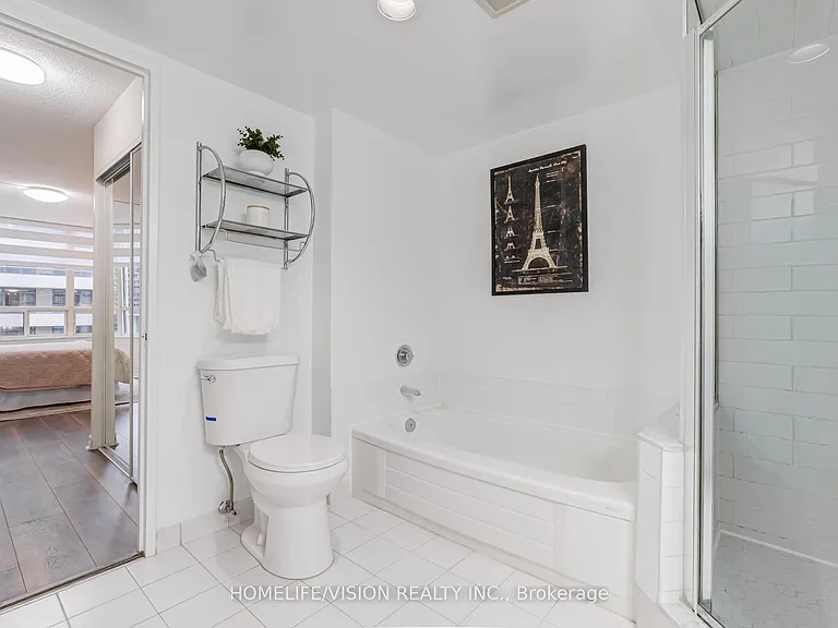30 Greenfield Ave #903 — Photo 35