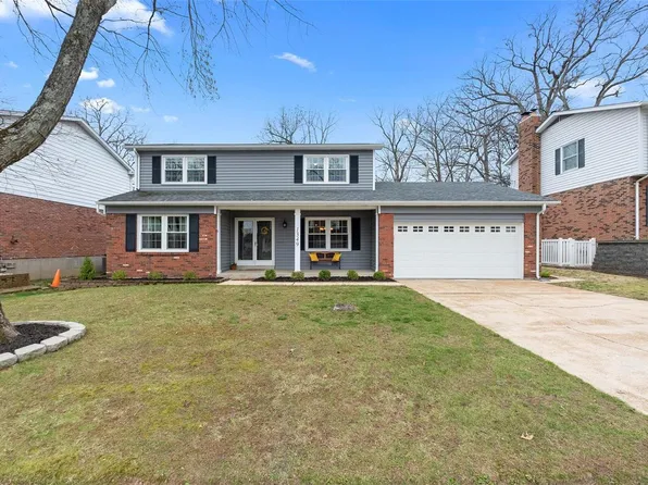 1349 Dalcrest Ln, Saint Louis, MO 63126
