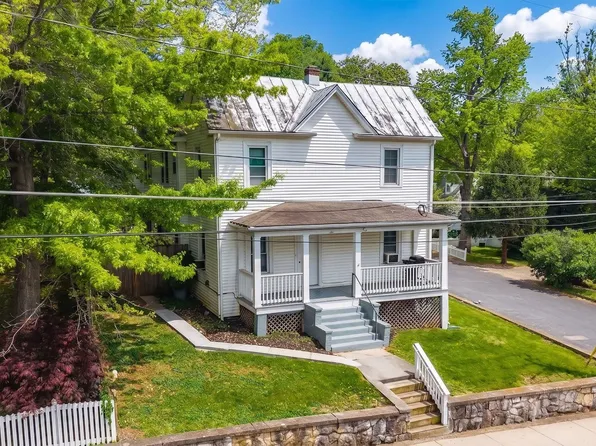 650 Alleghany Ave, Staunton, VA 24401