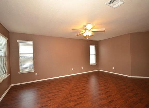 3rd image of 2714 Summerwalk Pl