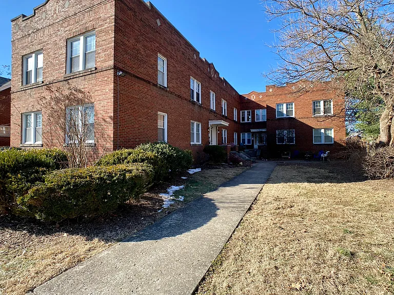 1825 Roanoke Ave #4 — Photo 23