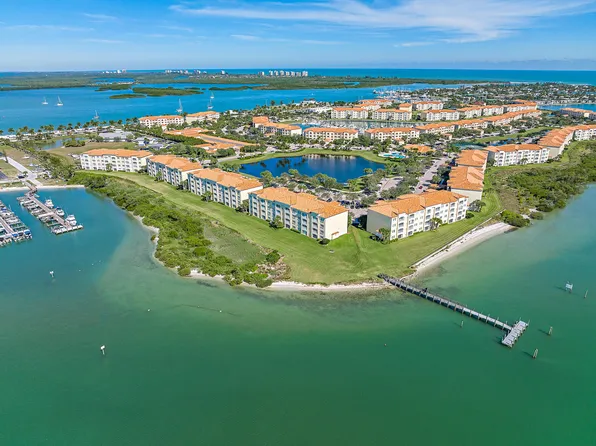 31 Harbour Isle Dr E #105, Fort Pierce, FL 34949
