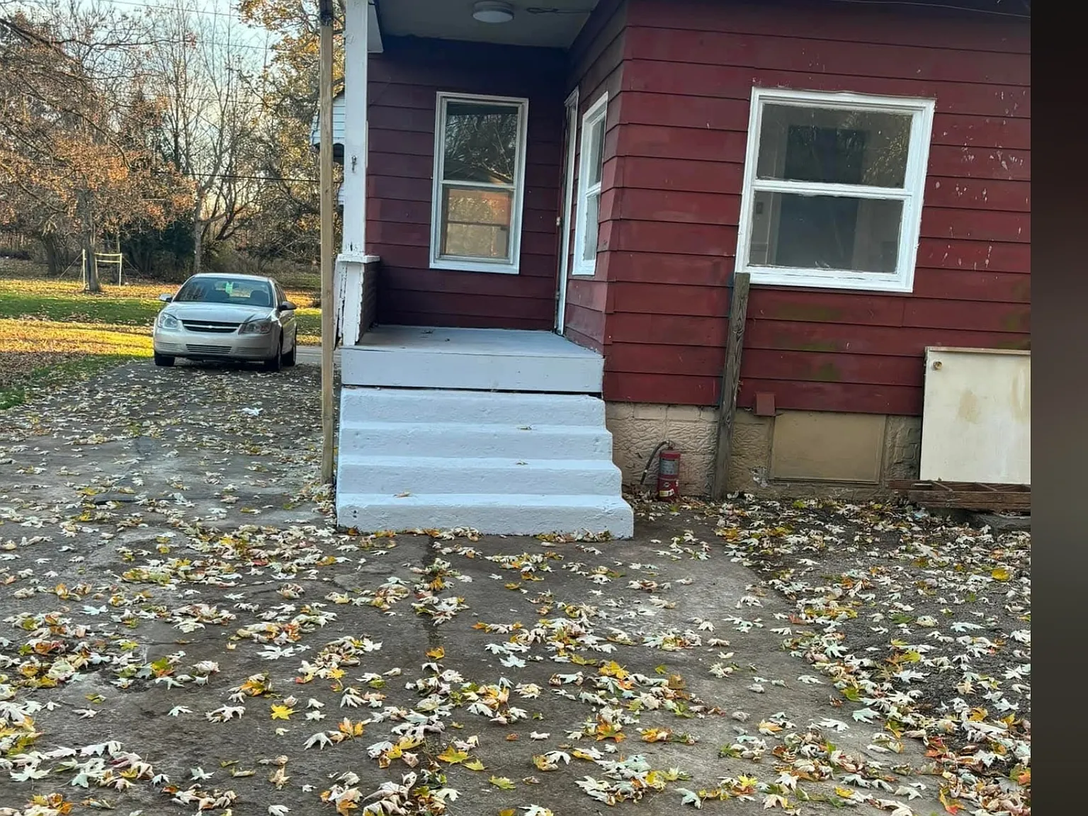 4 bed, 1392 sqft, $1,300 — Photo 2