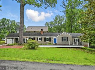 8536 Aponi Rd, Vienna, VA 22180