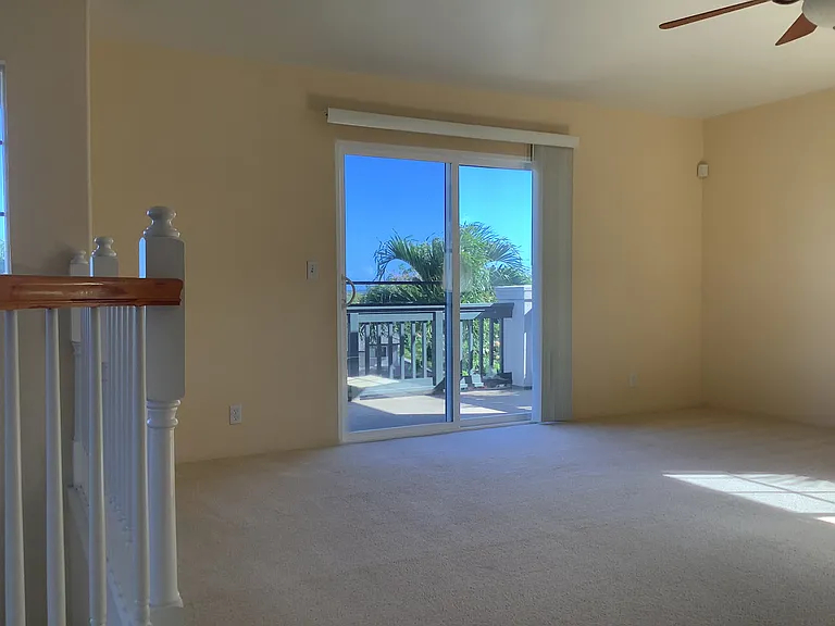 Loft access to upper lanai