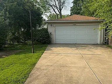 1317 McKinley Pkwy — Photo 3